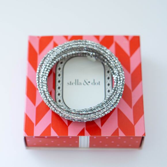 Stella & Dot Jewelry - Stella & Dot Bardot Spiral Bangle Bracelet Silver